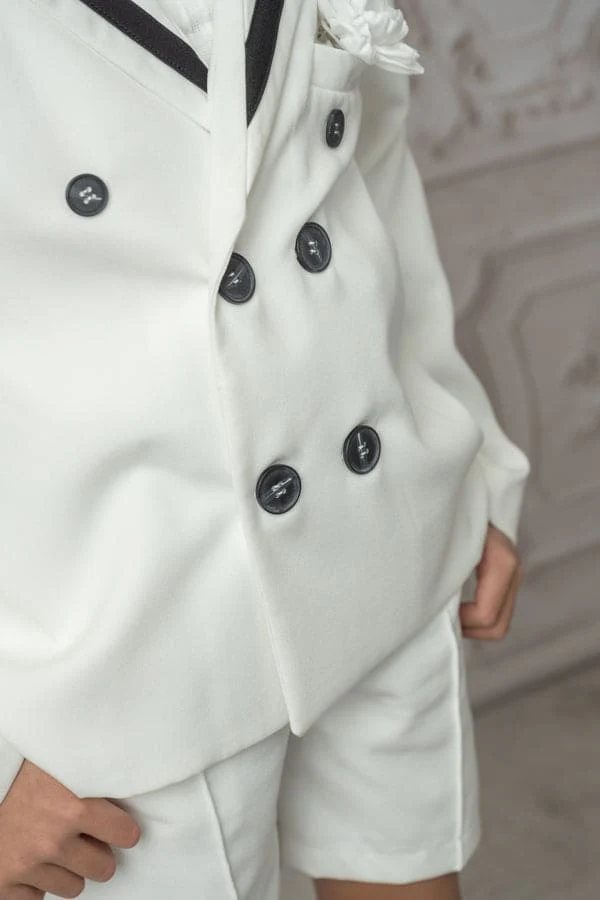 Alex White Blazer With Black Contrast Line - Image 7