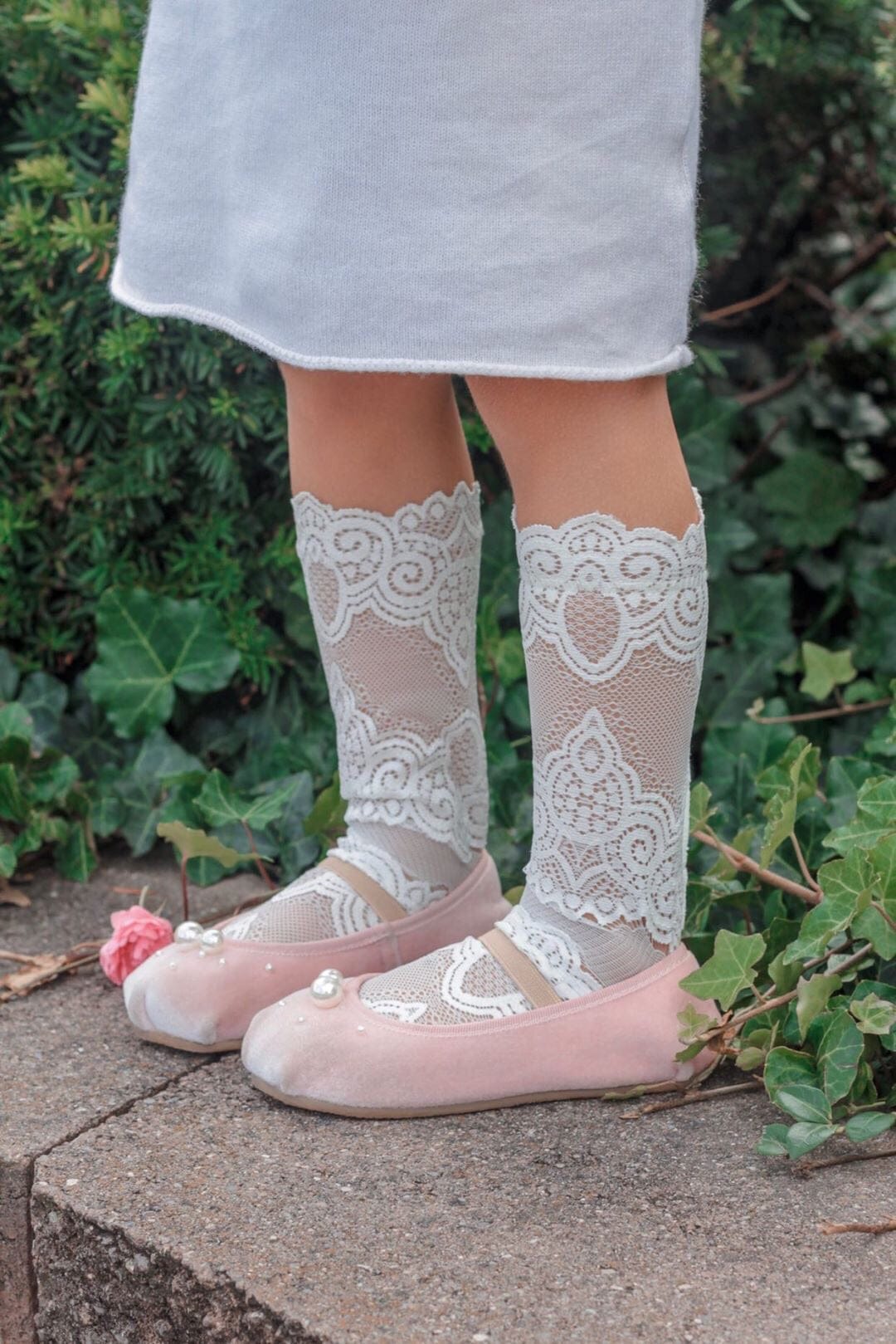 Alice Lace Socks - Image 13