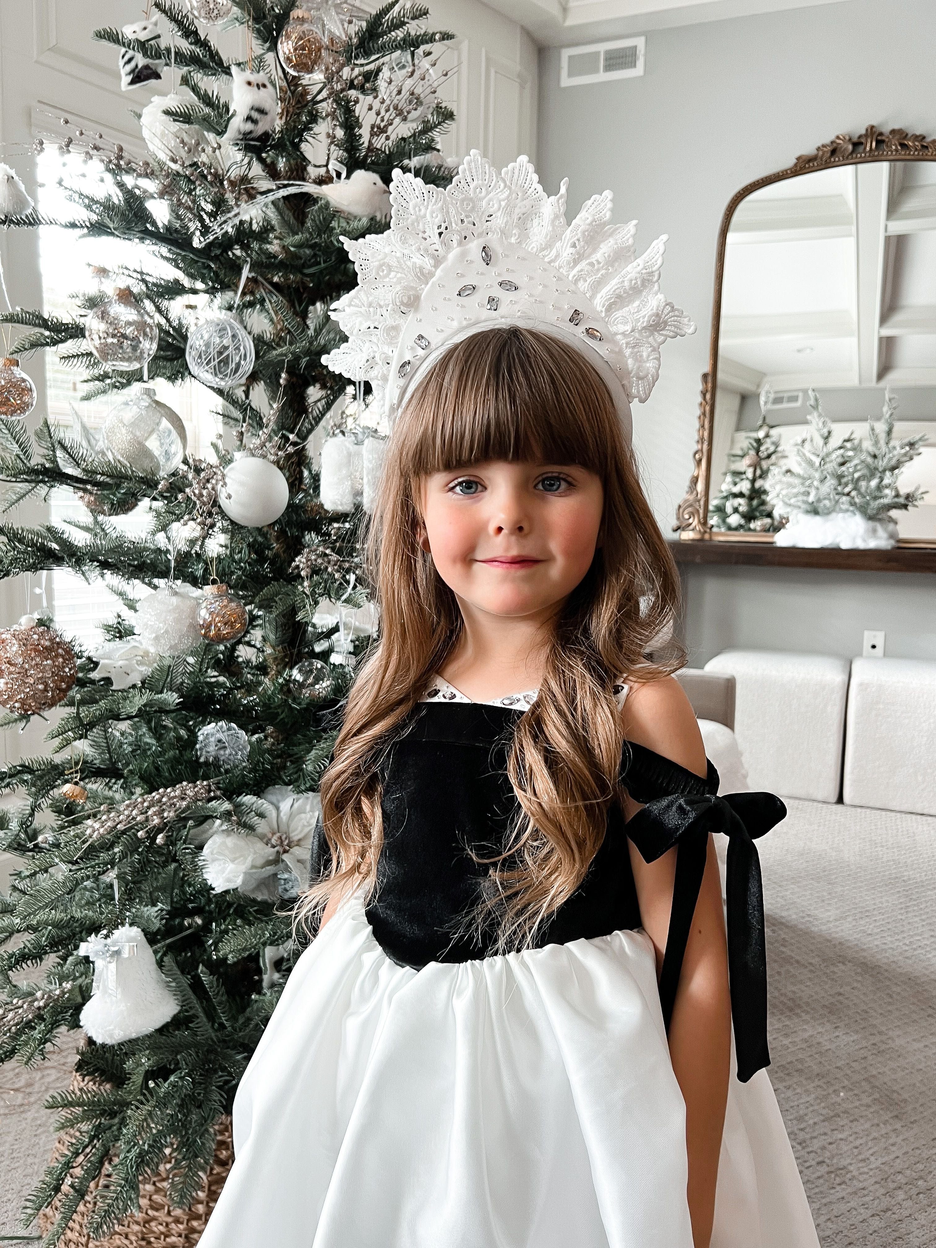 Audrey White Crown - Image 4
