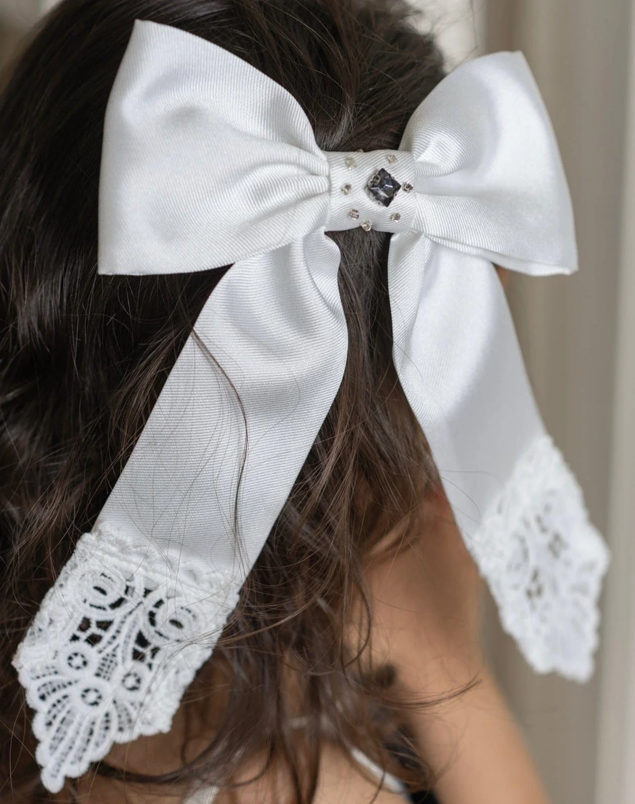 Audrey Lace Hair Bow - Image 2