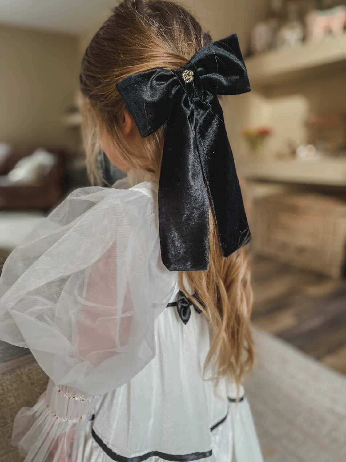 Aurora Black Ceremony Velvet Hair Bow - Image 2