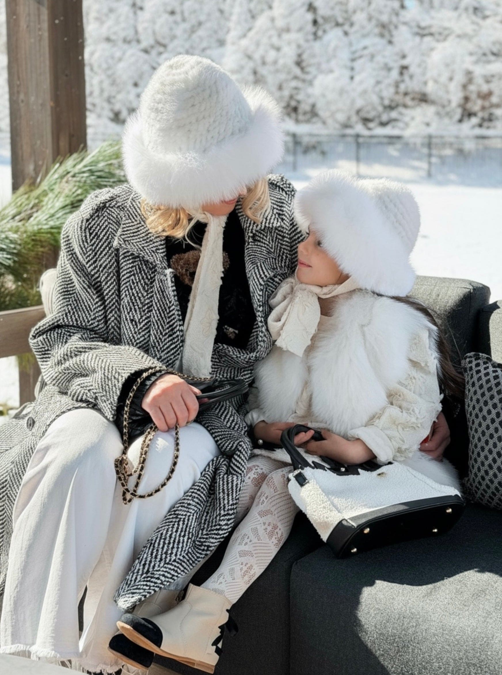 Ava Adults Fox Fur Hat - Image 2