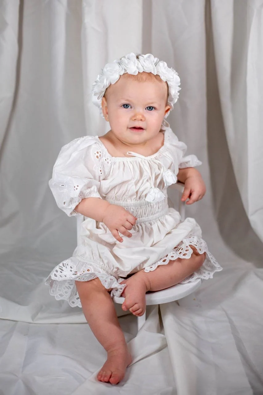 Blanca White Flower Hair Sash - Image 3