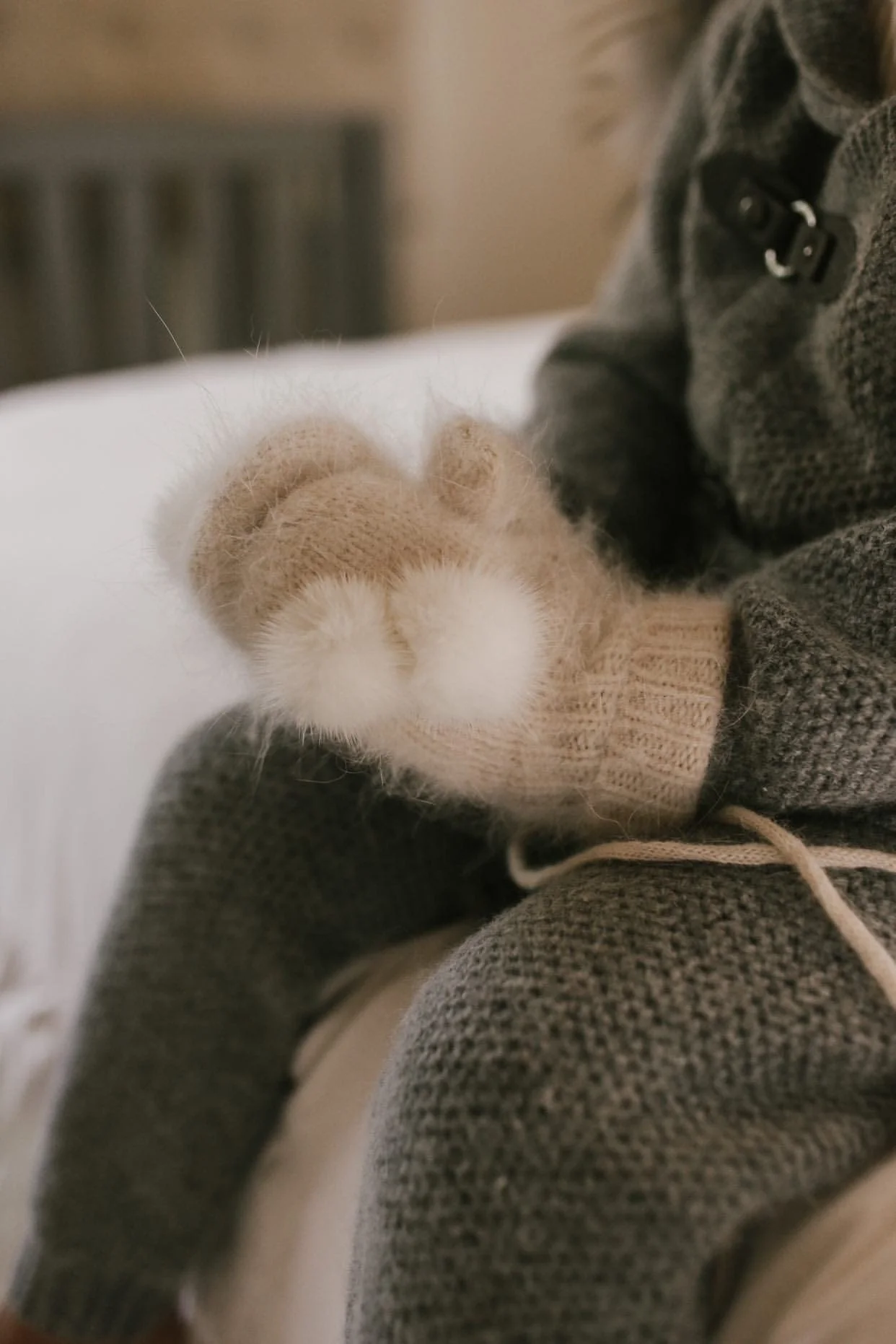 Cashmere Cream Mittens with Poms - Image 12