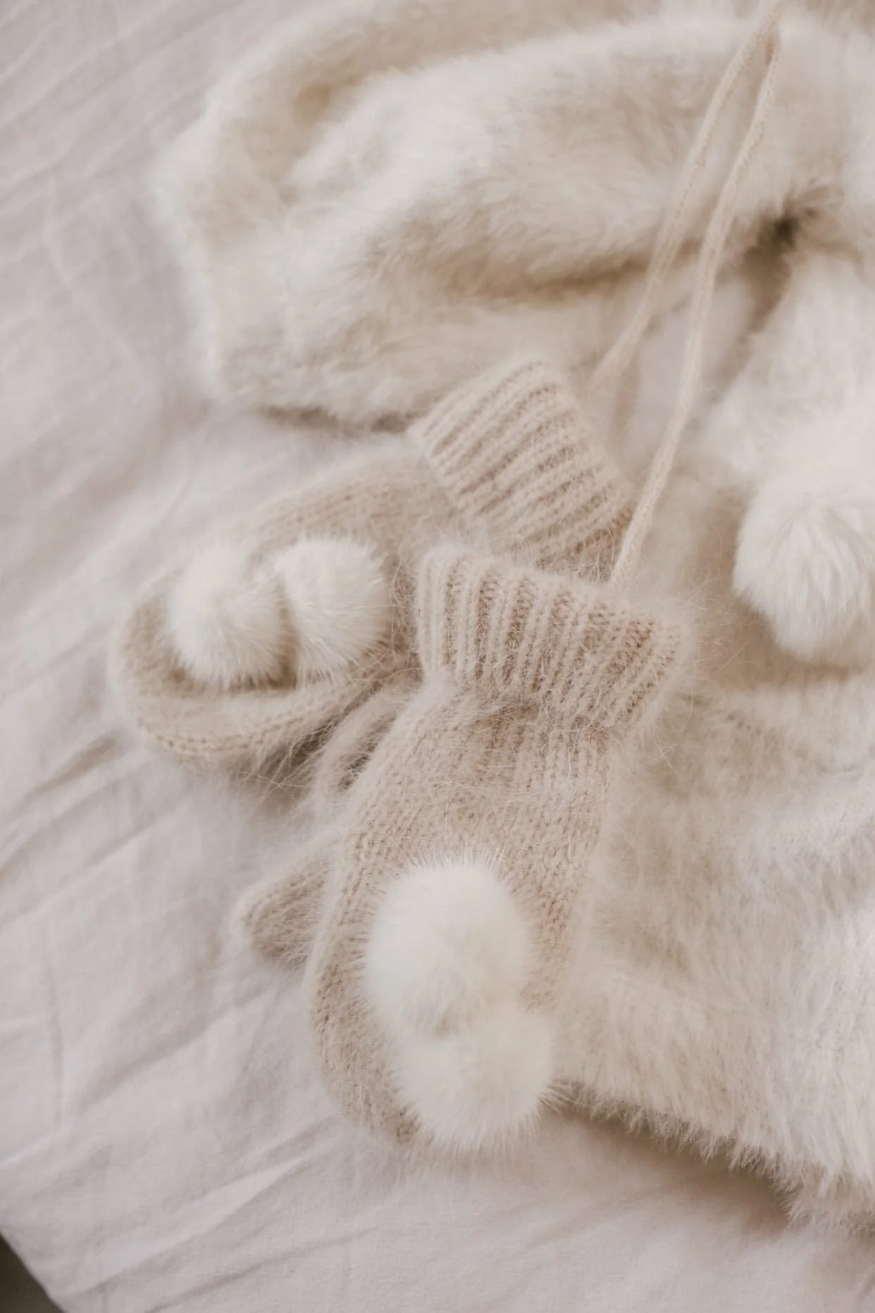 Cashmere Cream Mittens with Poms - Image 7