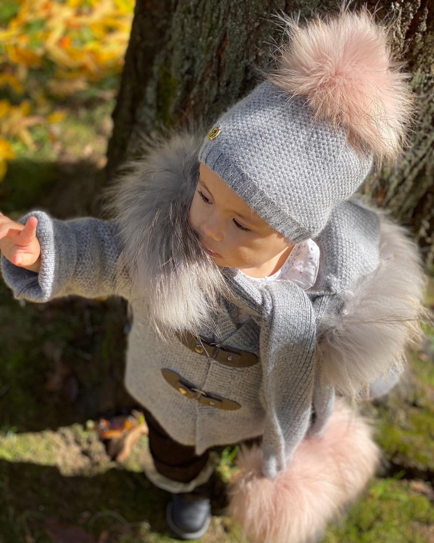 Honeycomb Grey Cashmere Pram Coat with Grey Trim - Image 10