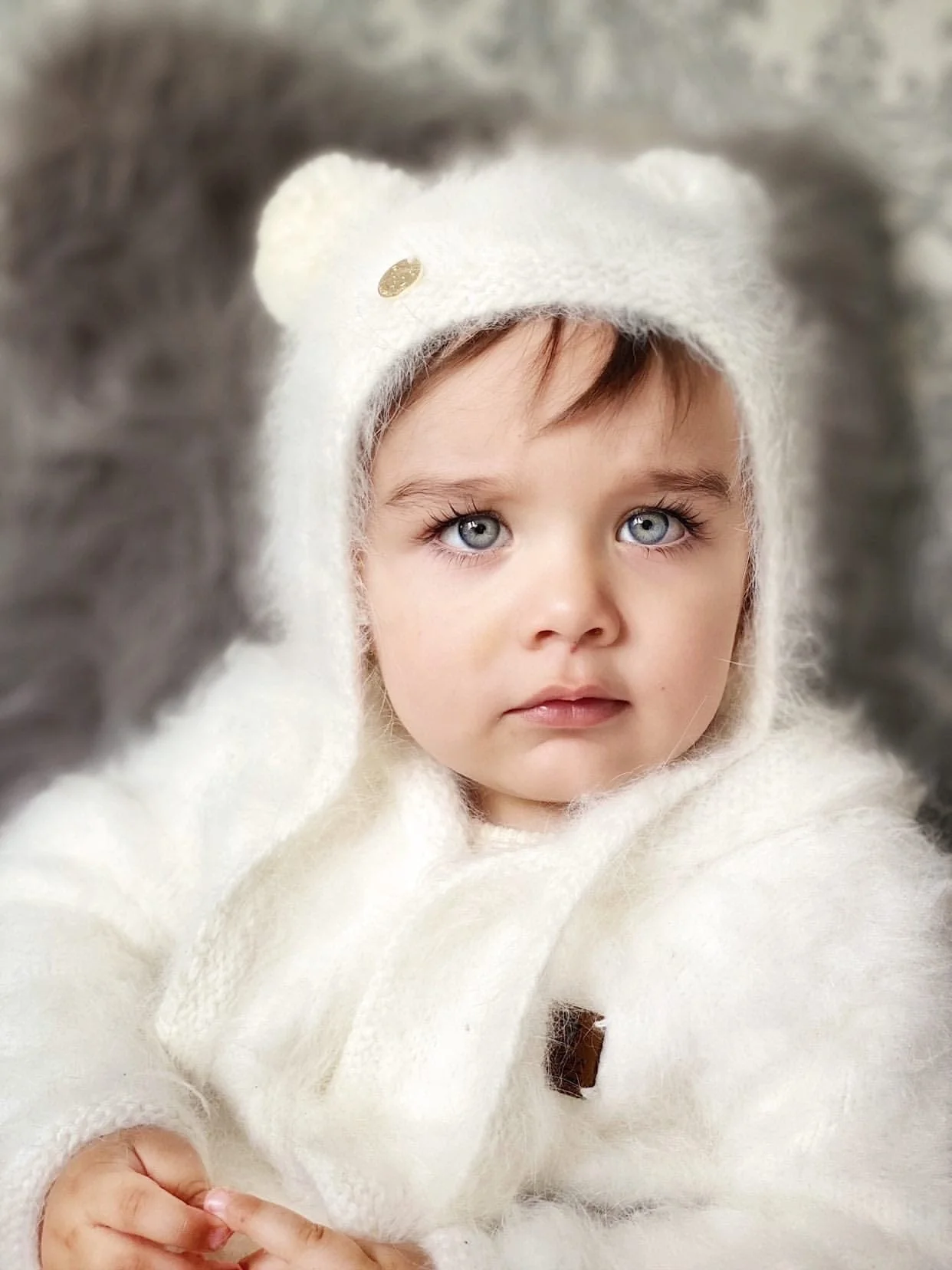 White Cashmere Teddy Hat - Image 18