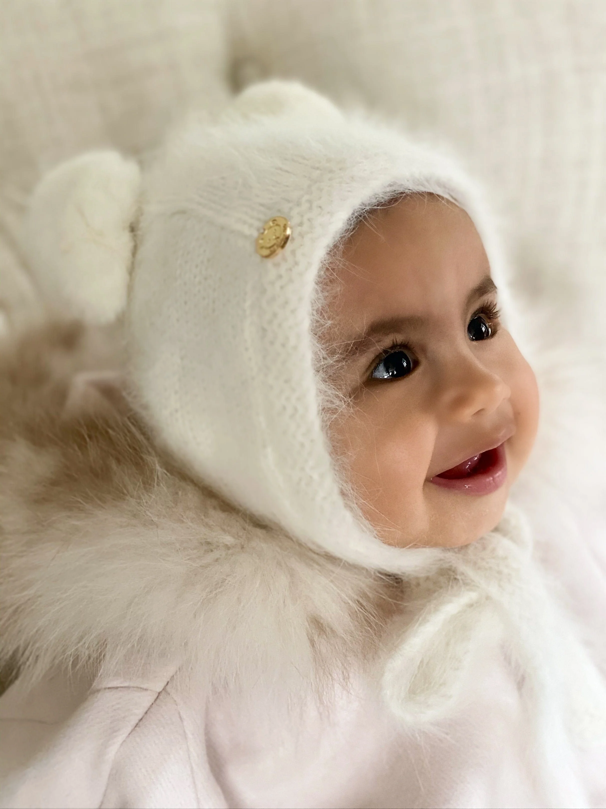White Cashmere Teddy Hat - Image 3