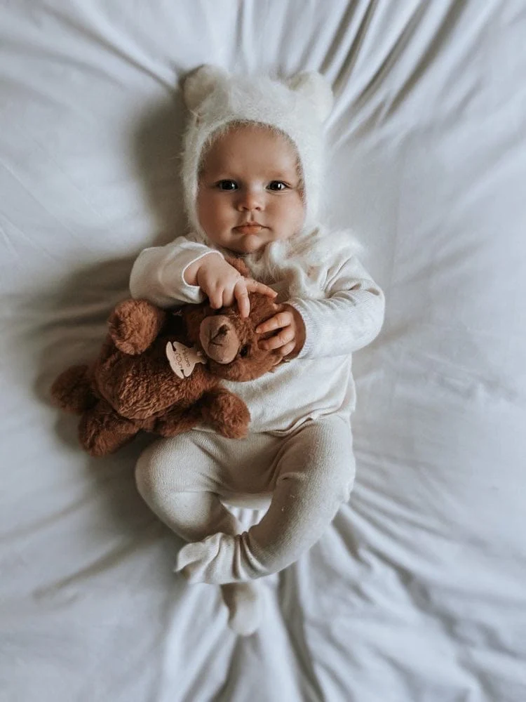 White Cashmere Teddy Hat - Image 6