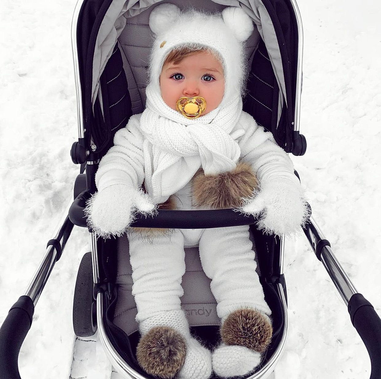White Cashmere Teddy Hat - Image 8