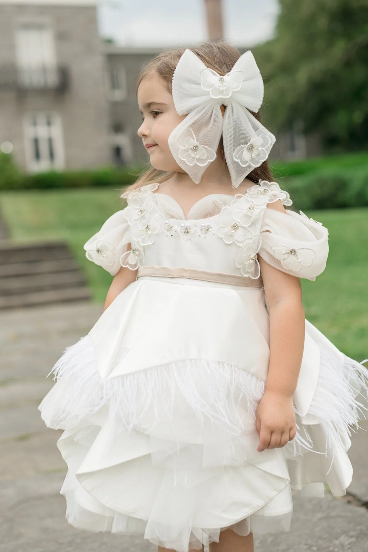 Constanza White Tulle Hair Bow - Image 4