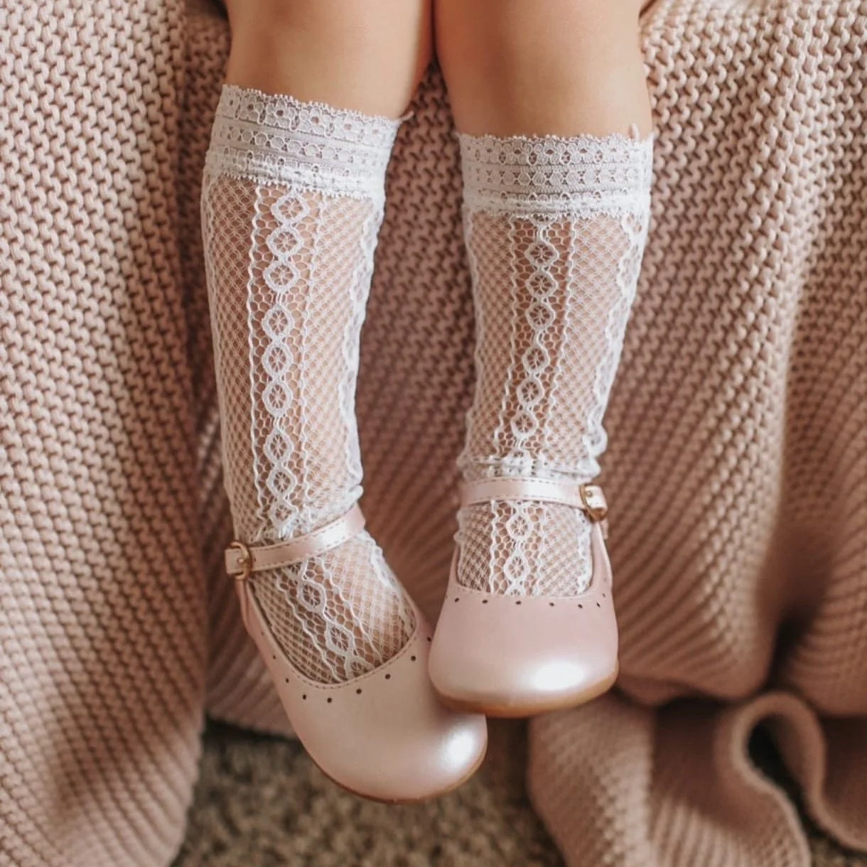 Daisy Lace Socks - Image 2
