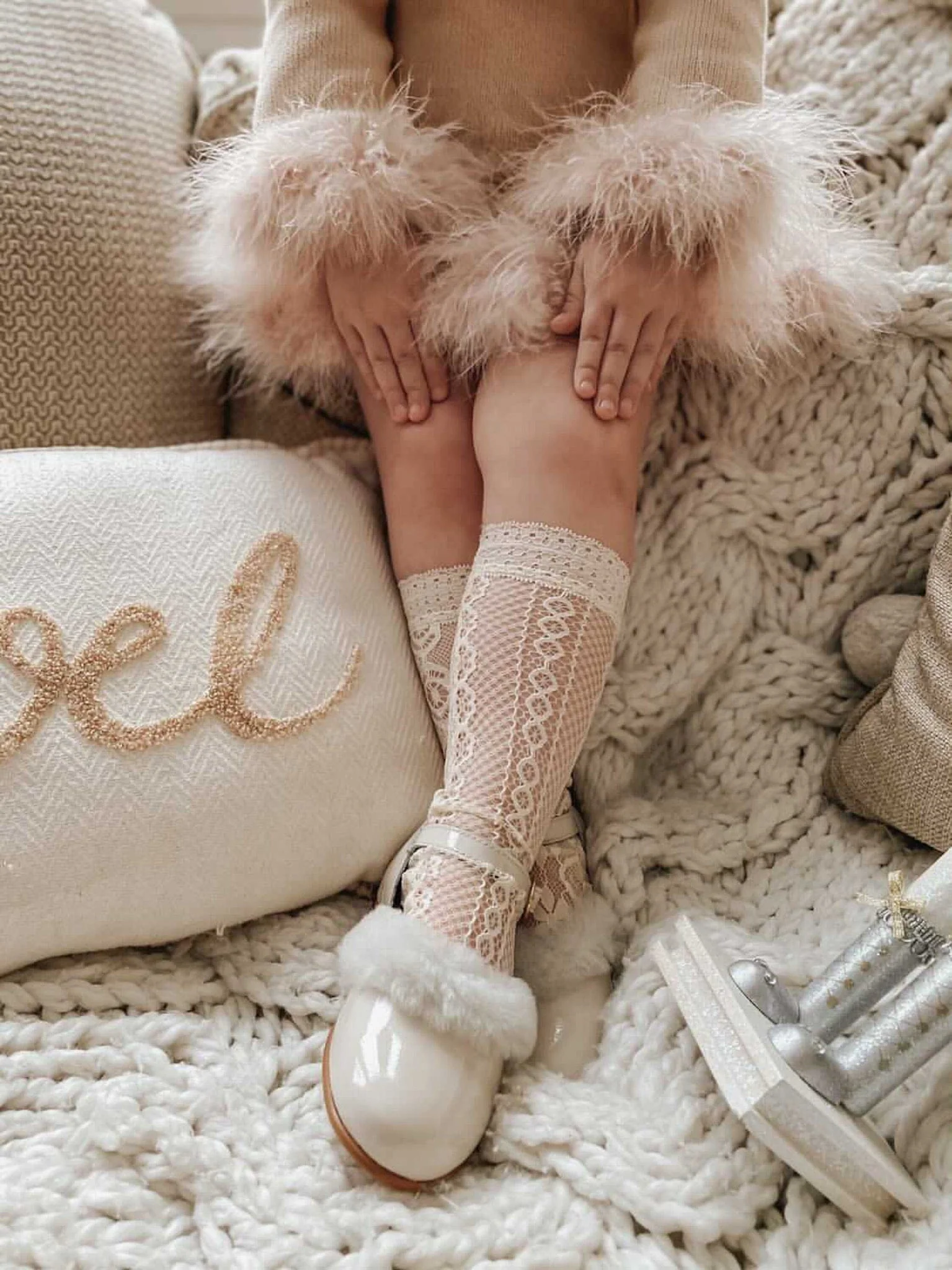 Daisy Lace Socks - Image 7