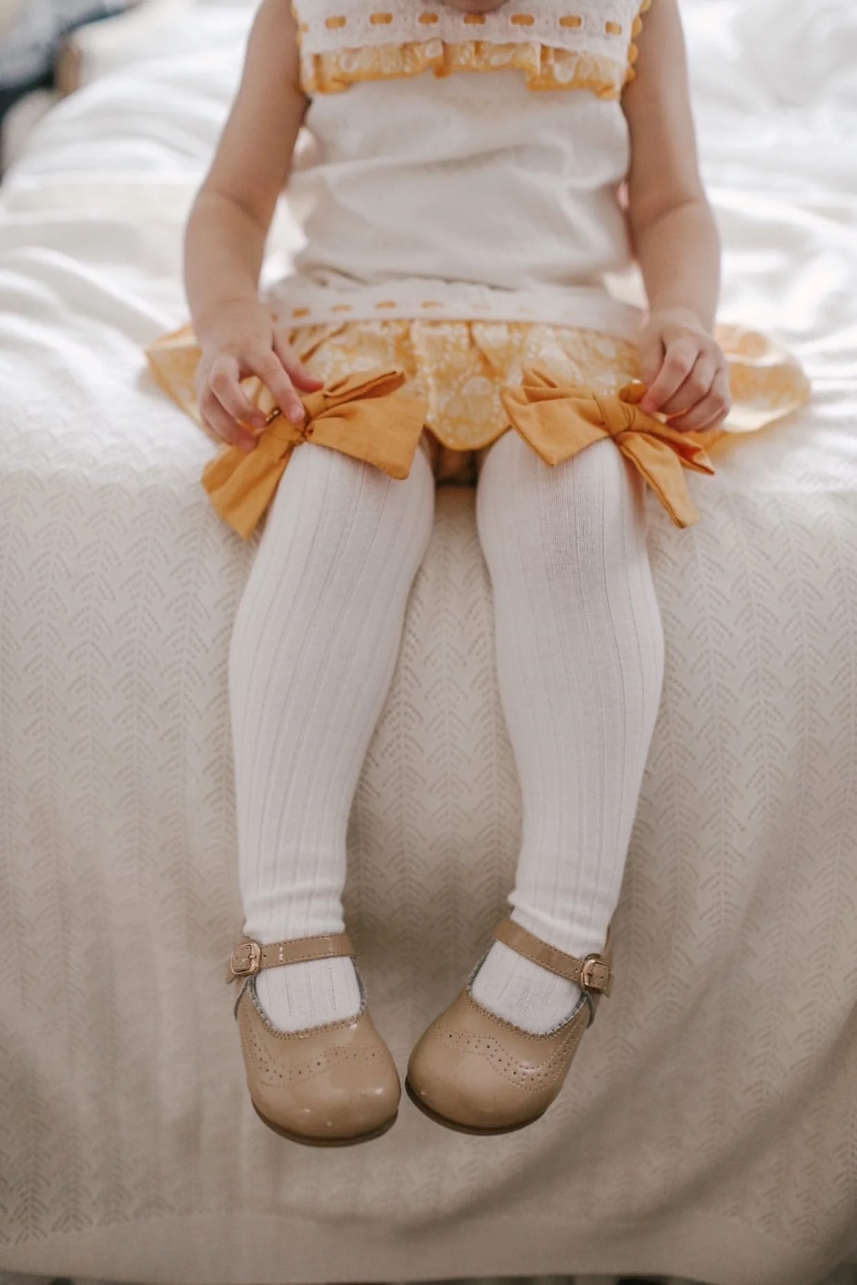 Emma Linen Bow Socks - Image 17