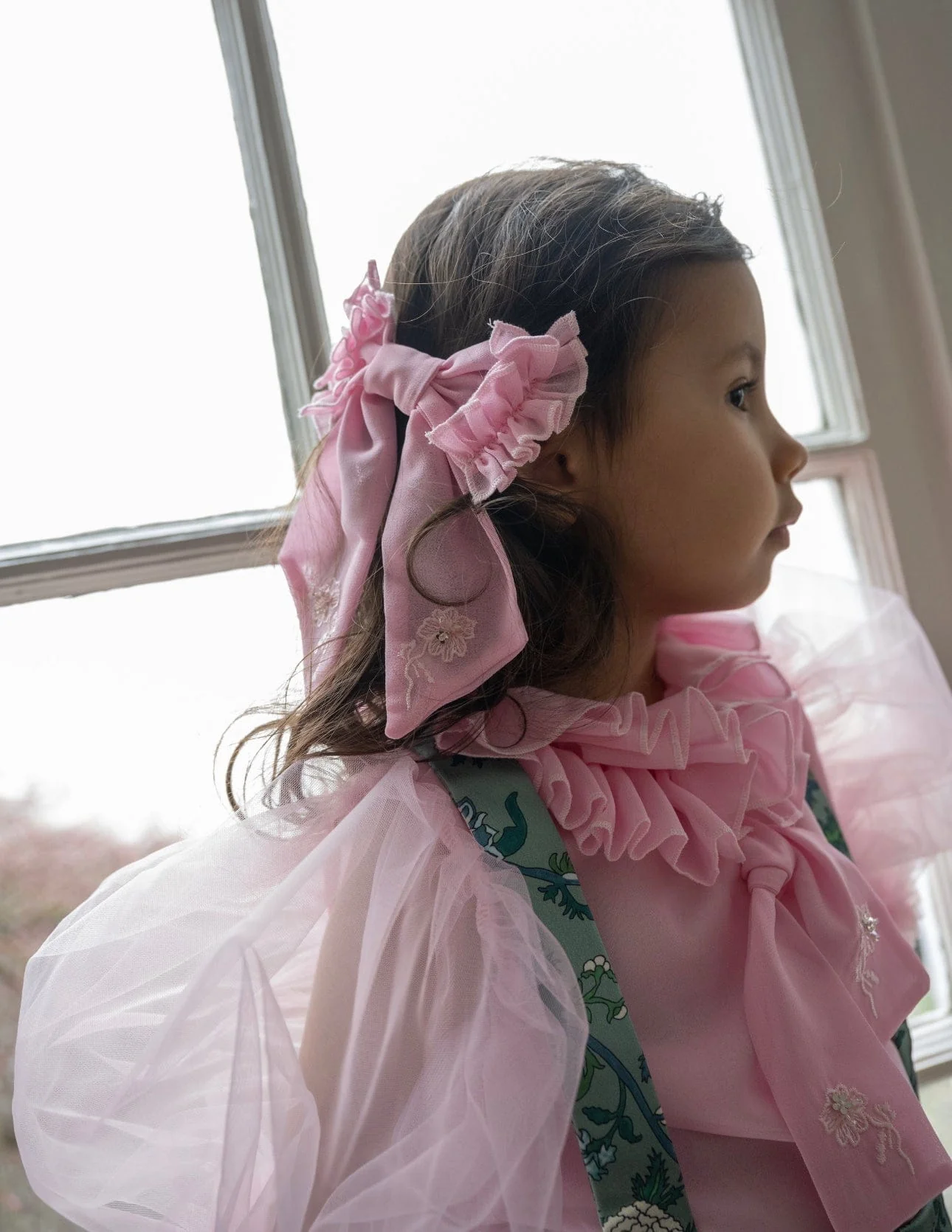Eva Pink Ruffle Hair Bow - Image 2