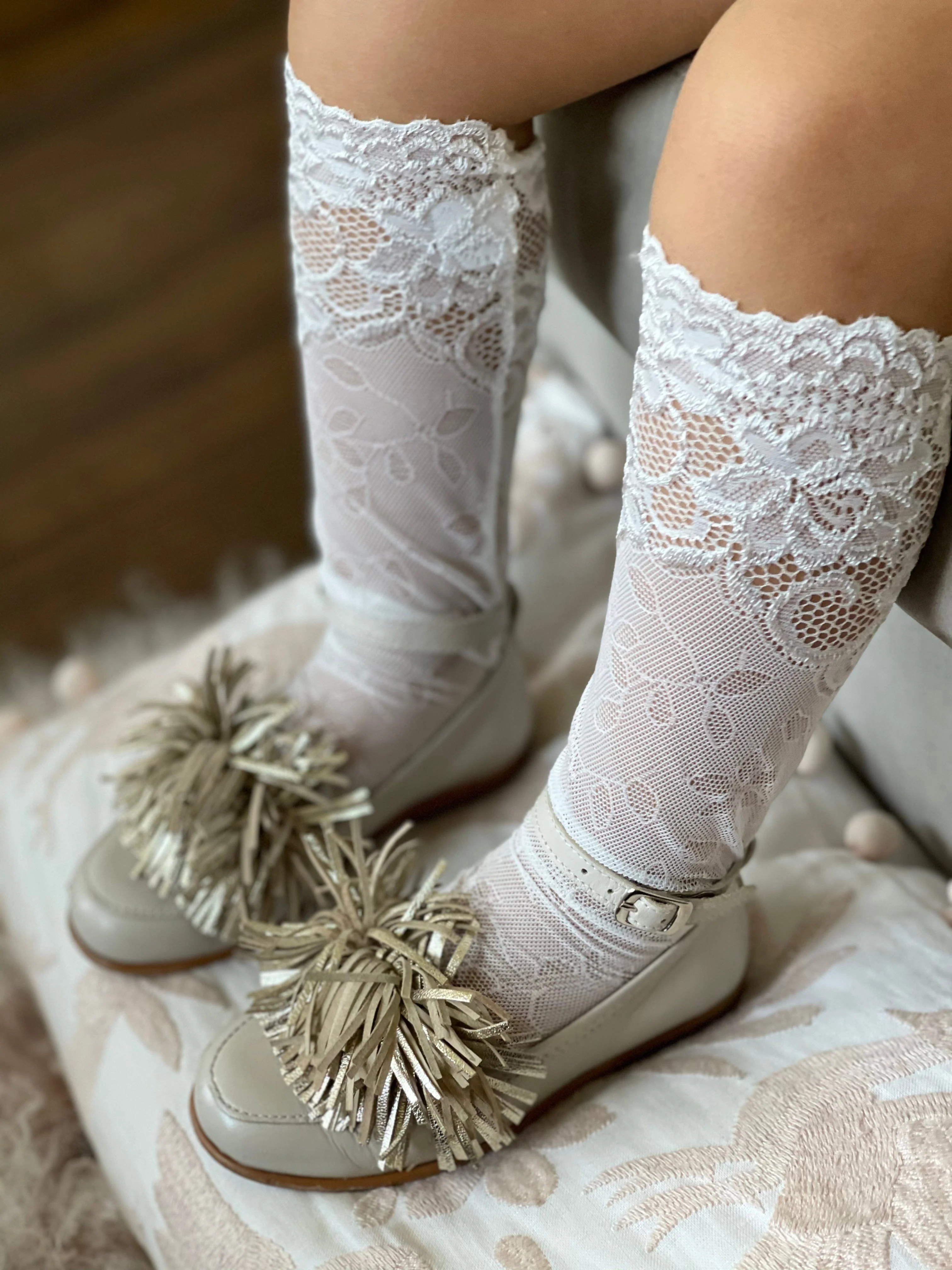 Flora White Lace Socks - Image 2