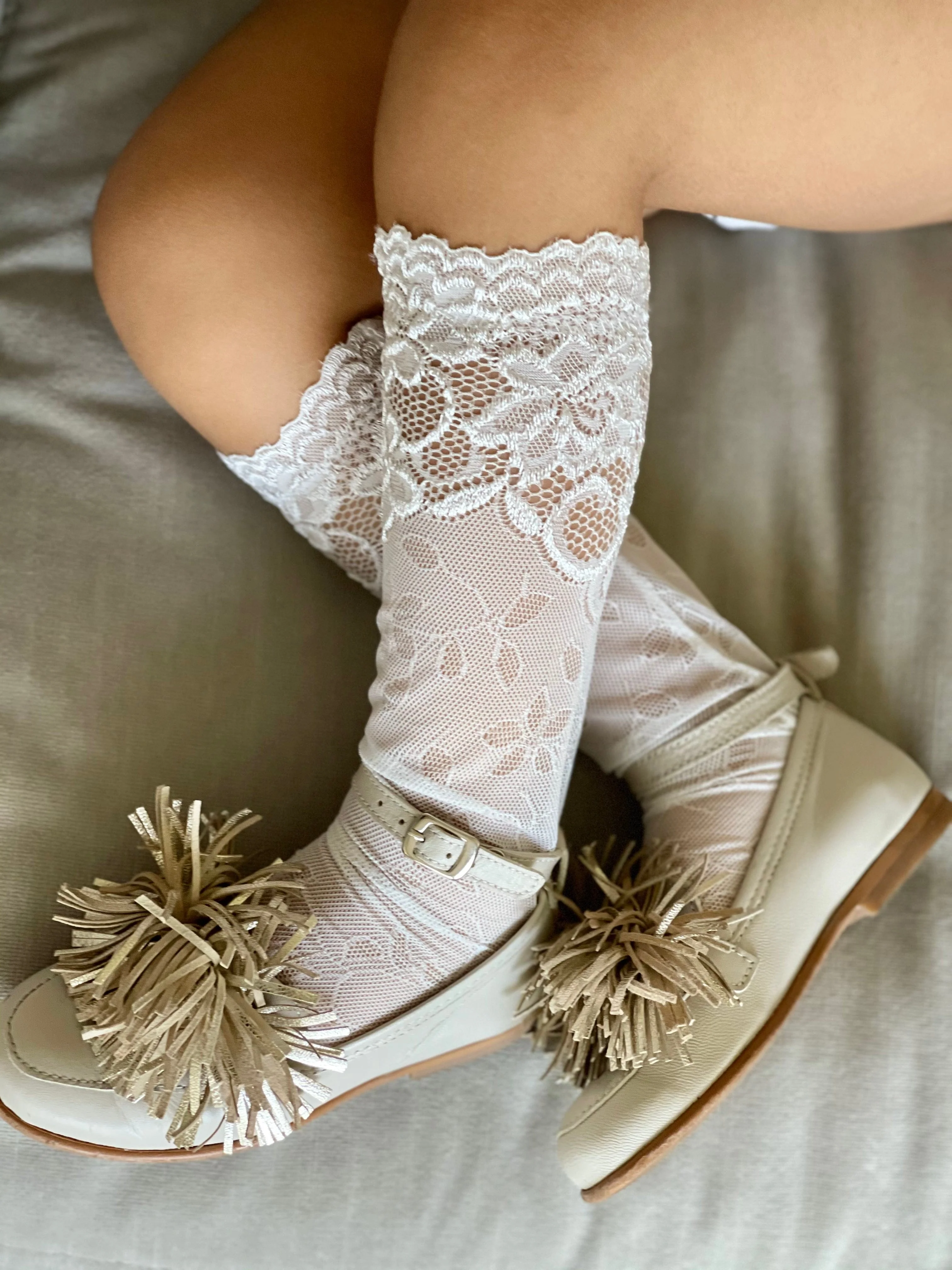 Flora White Lace Socks - Image 8
