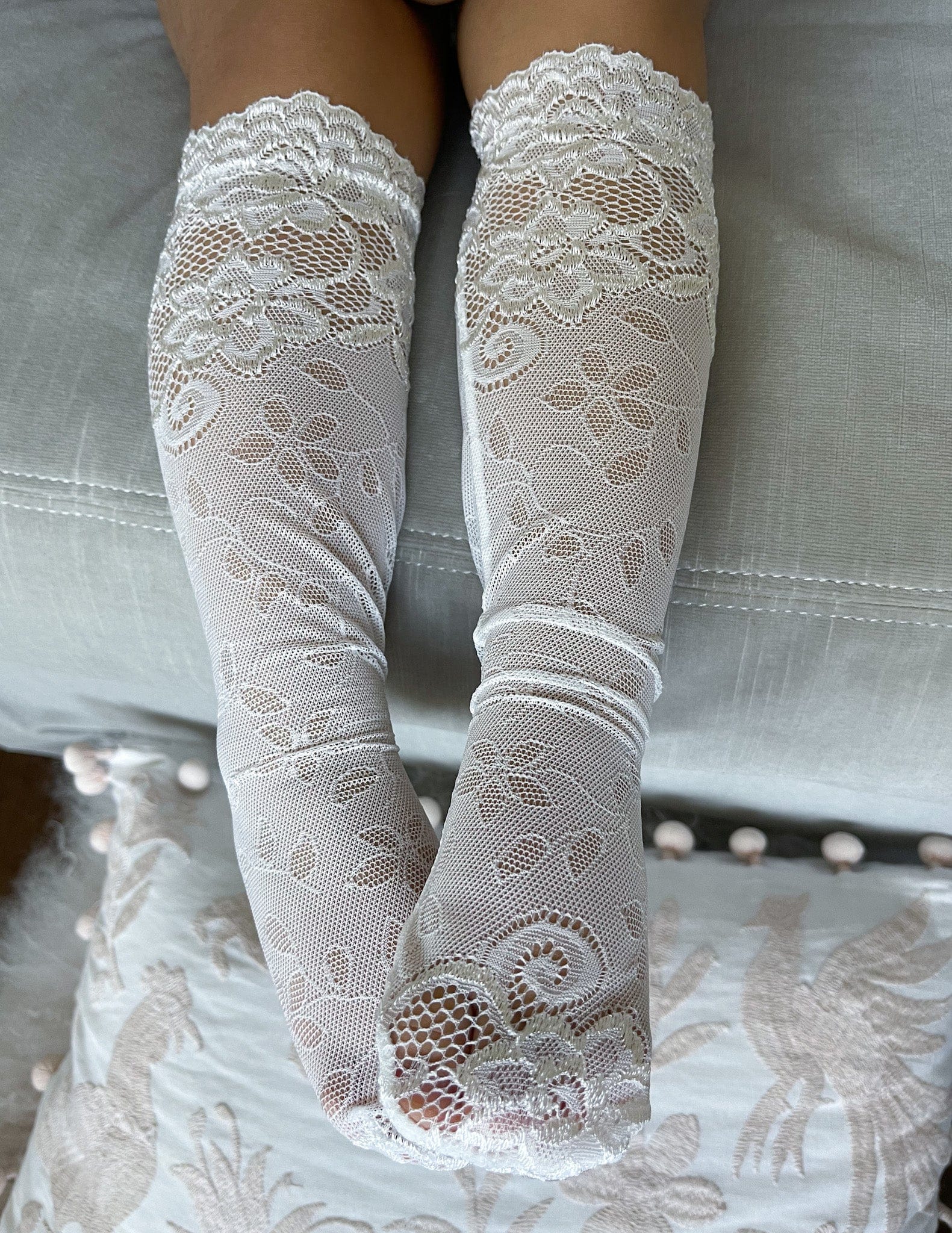 Flora White Lace Socks - Image 9