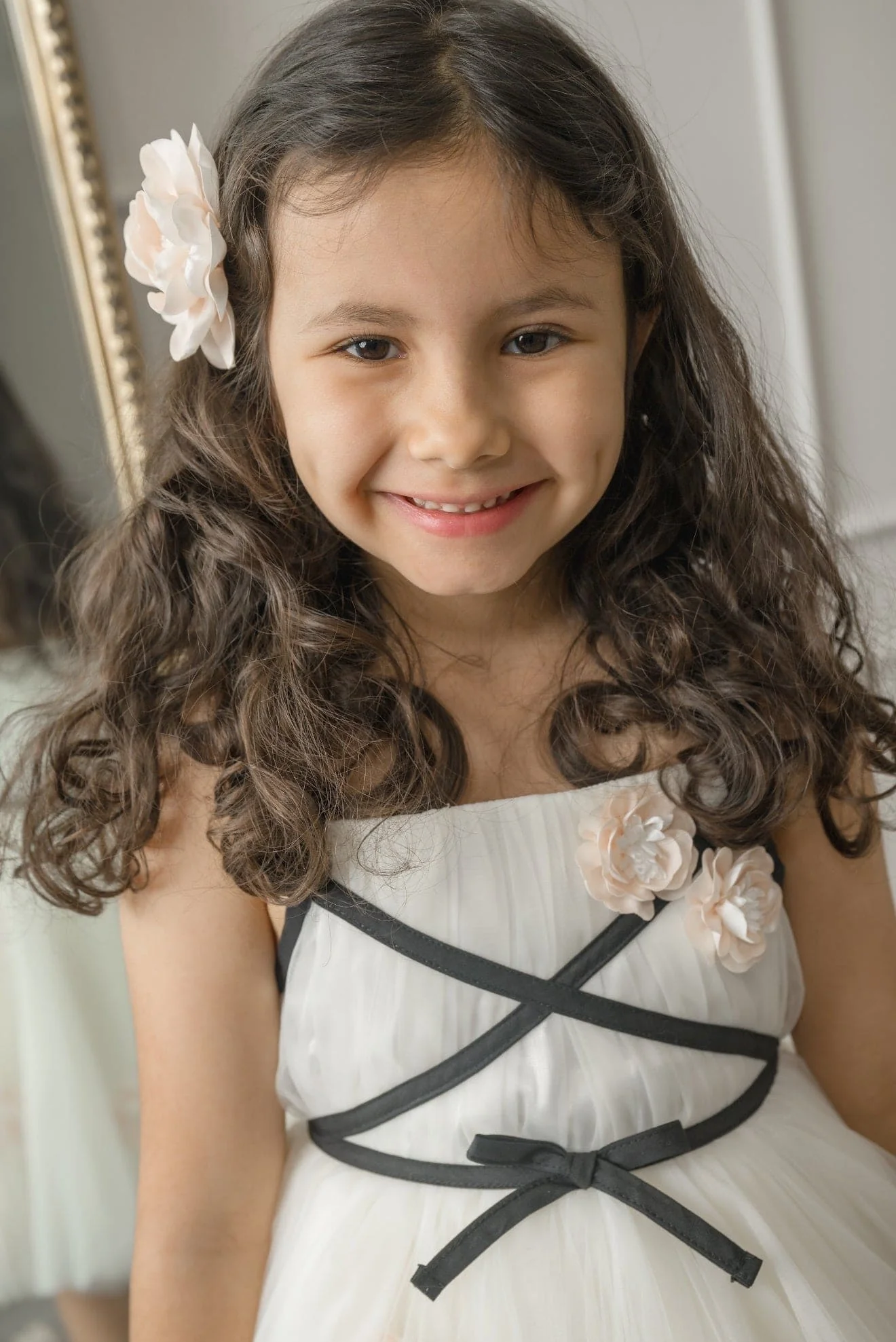 Giselle Peach Flower Hair Clip - Image 3