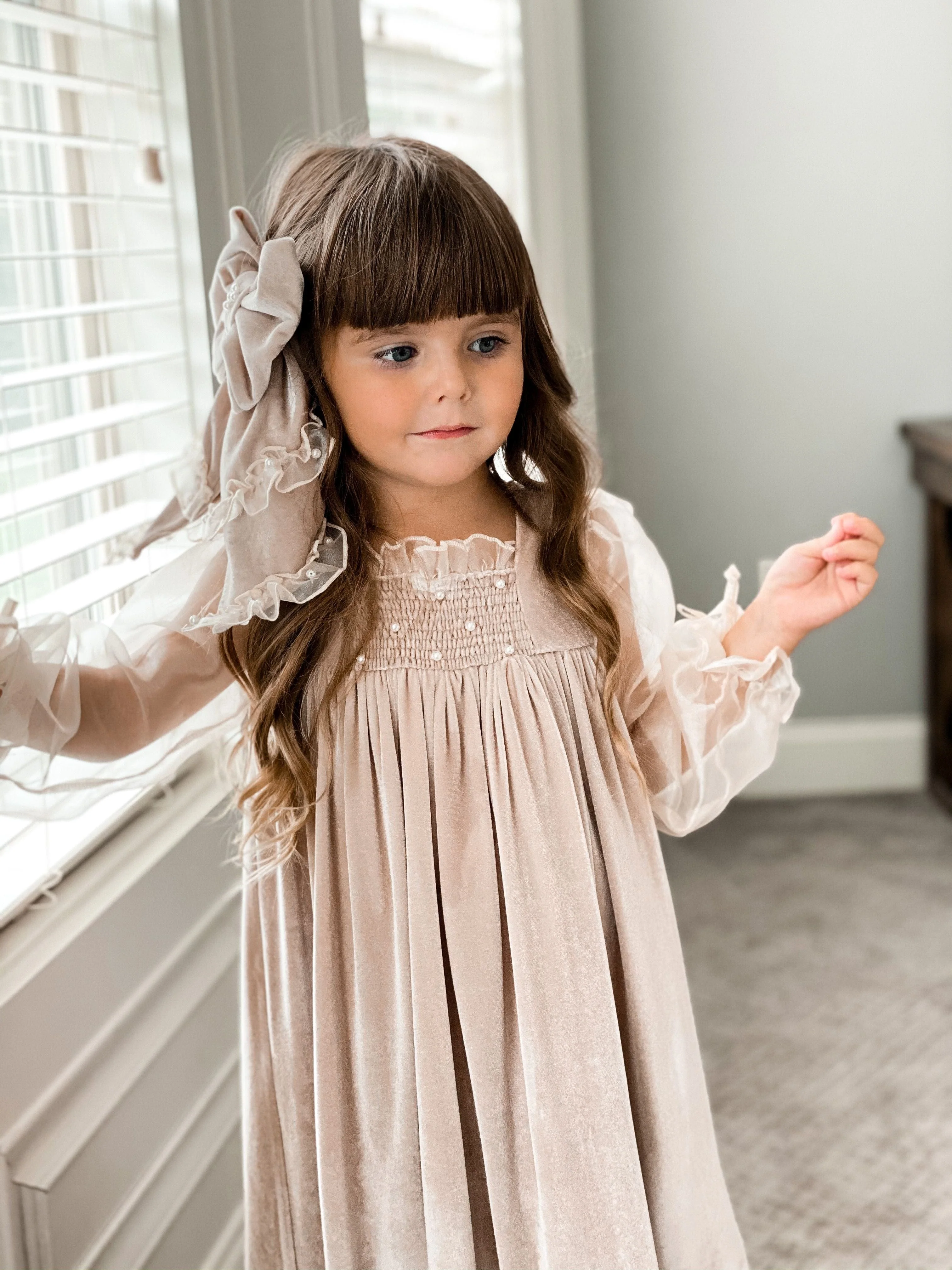 Helena Velour Hair Bow - Image 3