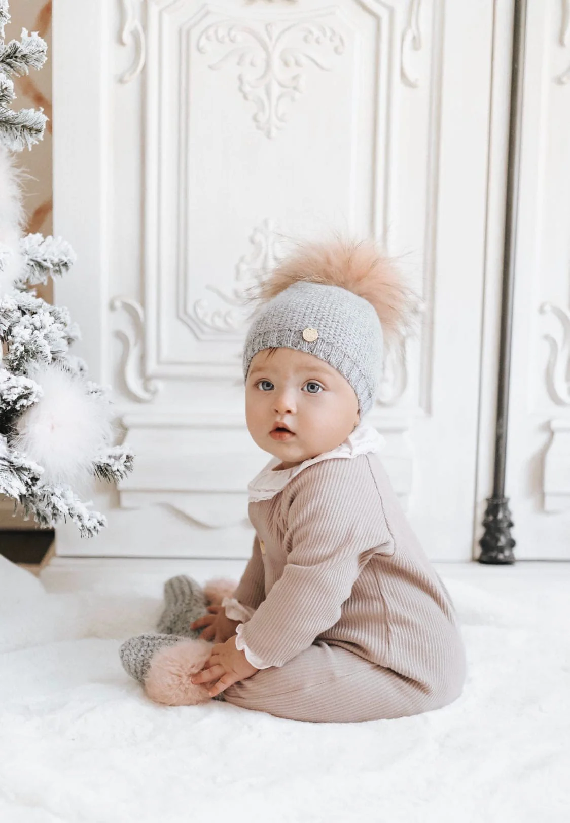 Honeycomb Grey Cashmere Beanie Hats - Pink Pom - Image 2