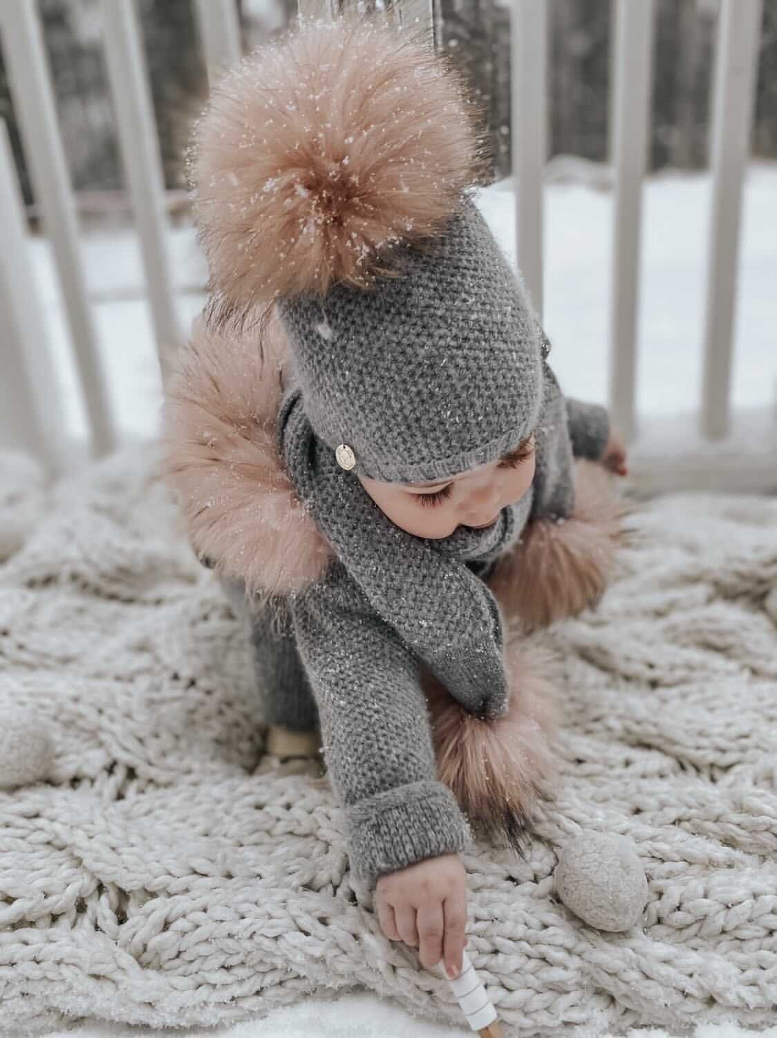 Honeycomb Grey Cashmere Beanie Hats - Pink Pom - Image 5