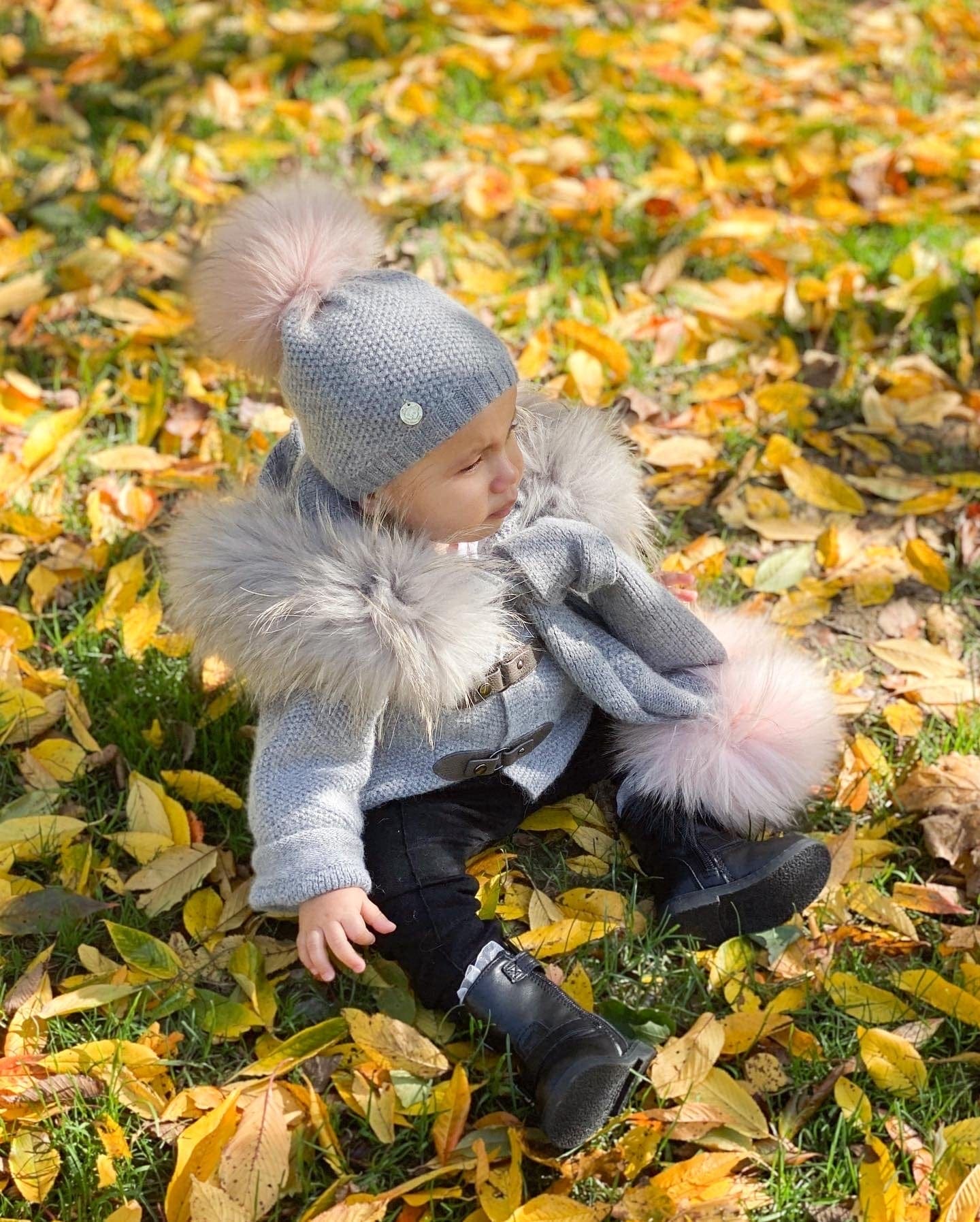 Honeycomb Grey Cashmere Beanie Hats - Pink Pom - Image 8