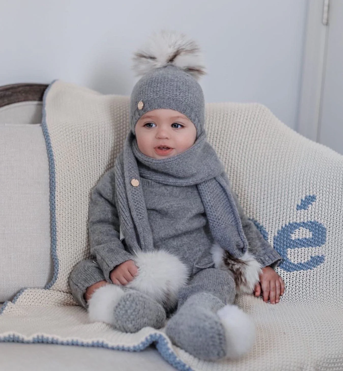 Honeycomb Grey Cashmere Beanie Hats - White Print Pom - Image 8