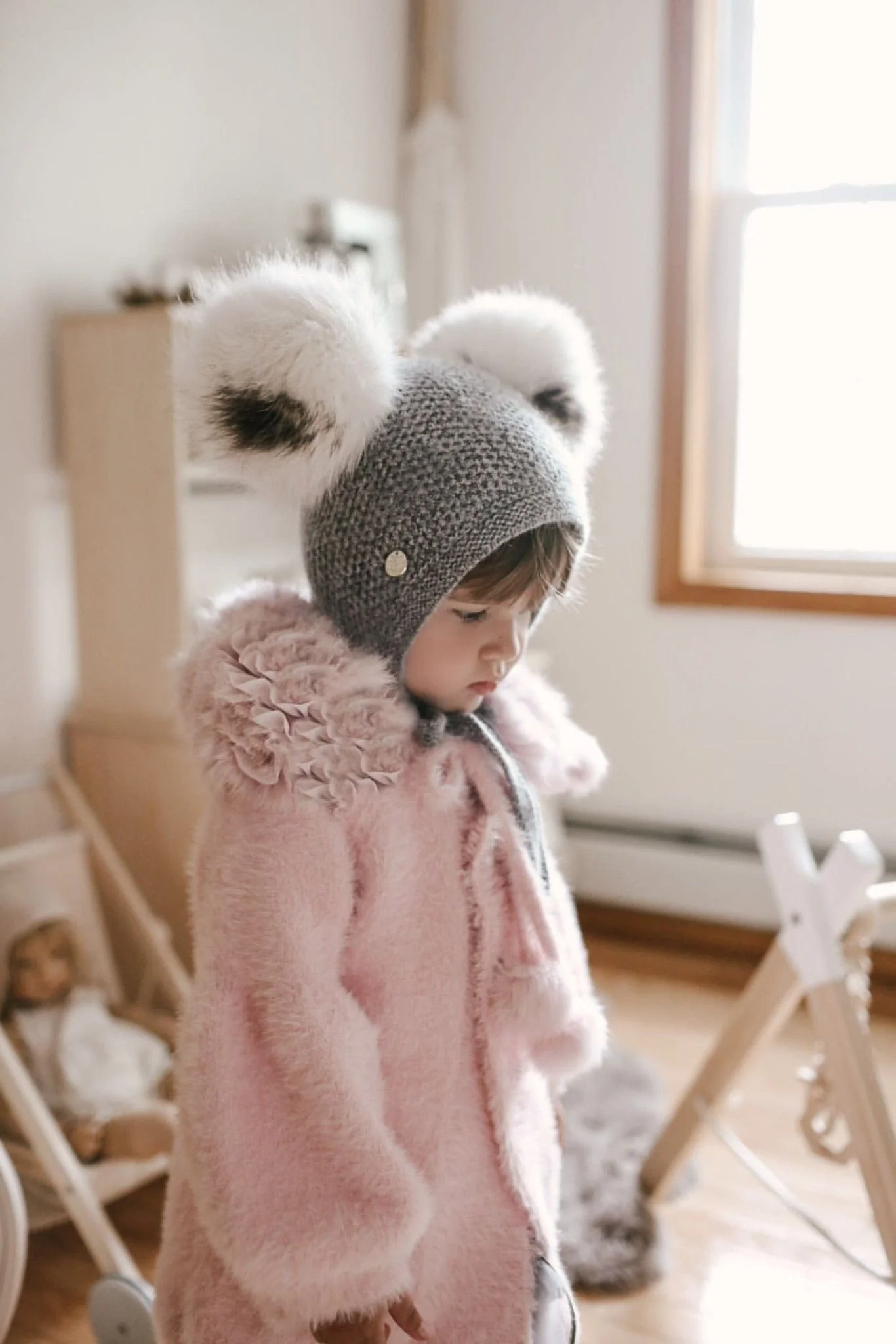 Honeycomb Grey Cashmere Bonnet - Image 4