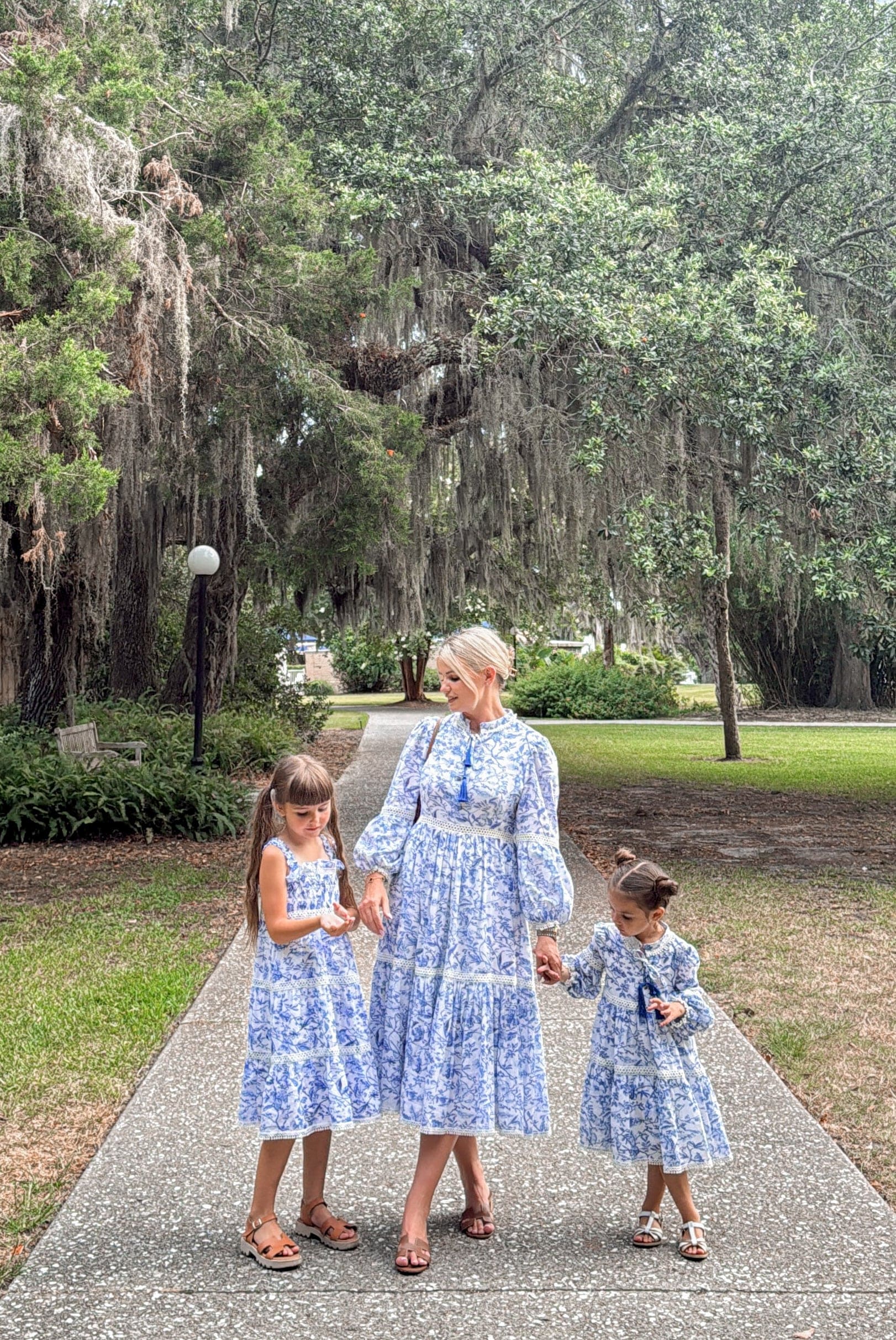 Jaylin Blue and White Linen Mom Dress - Image 17