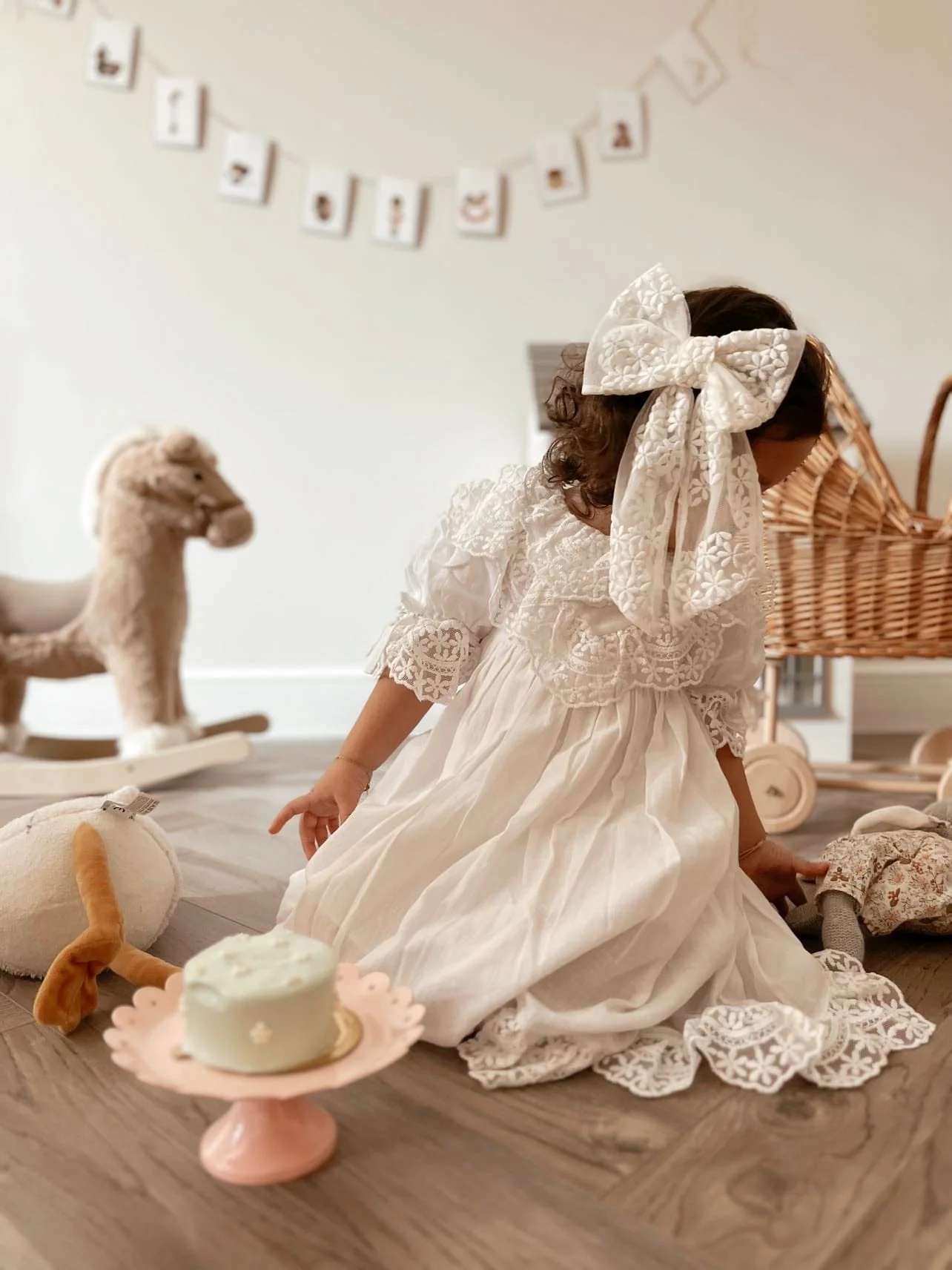 Katherine Lace Hair Bow - Image 3