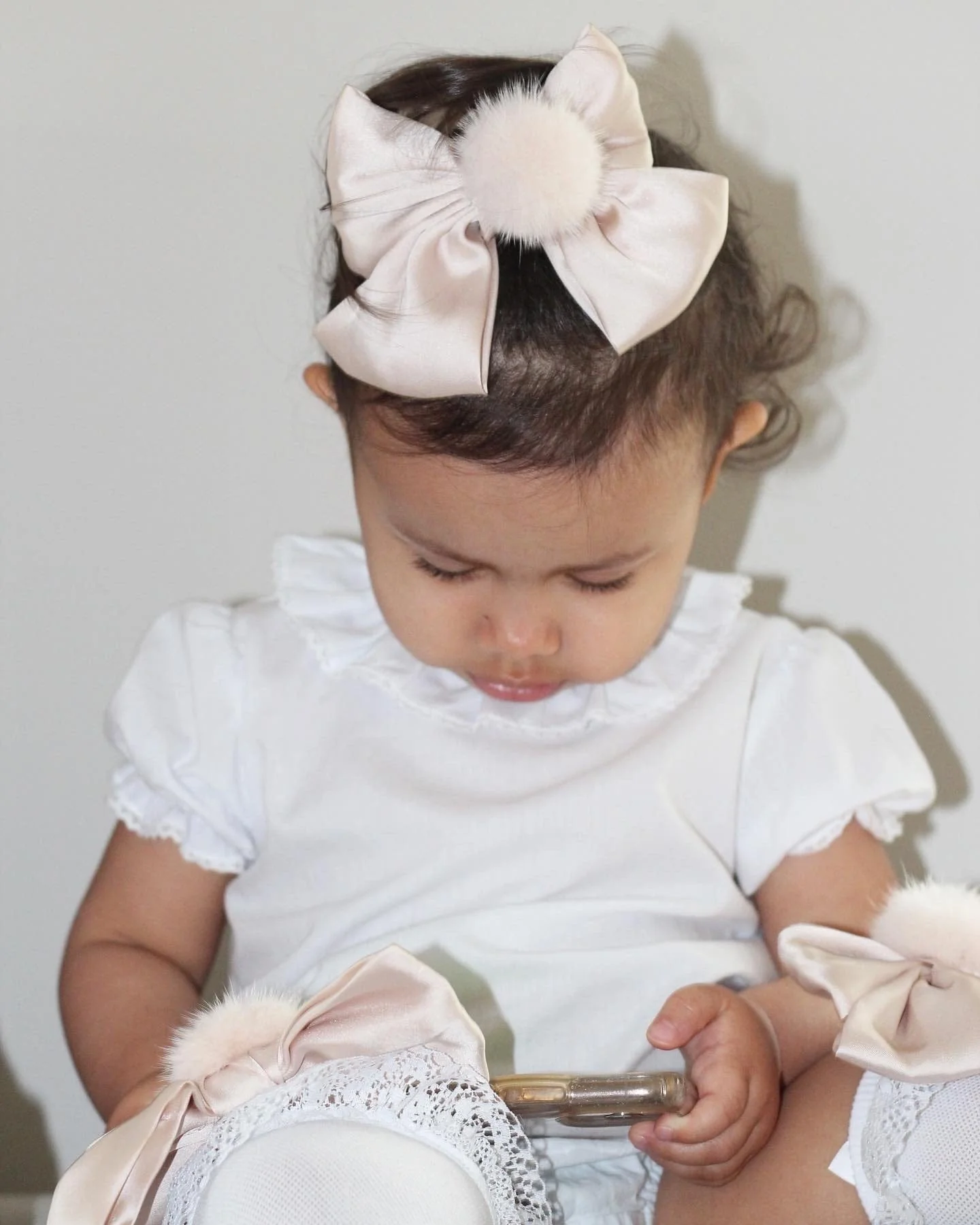 Lana Hair Bow - Image 4