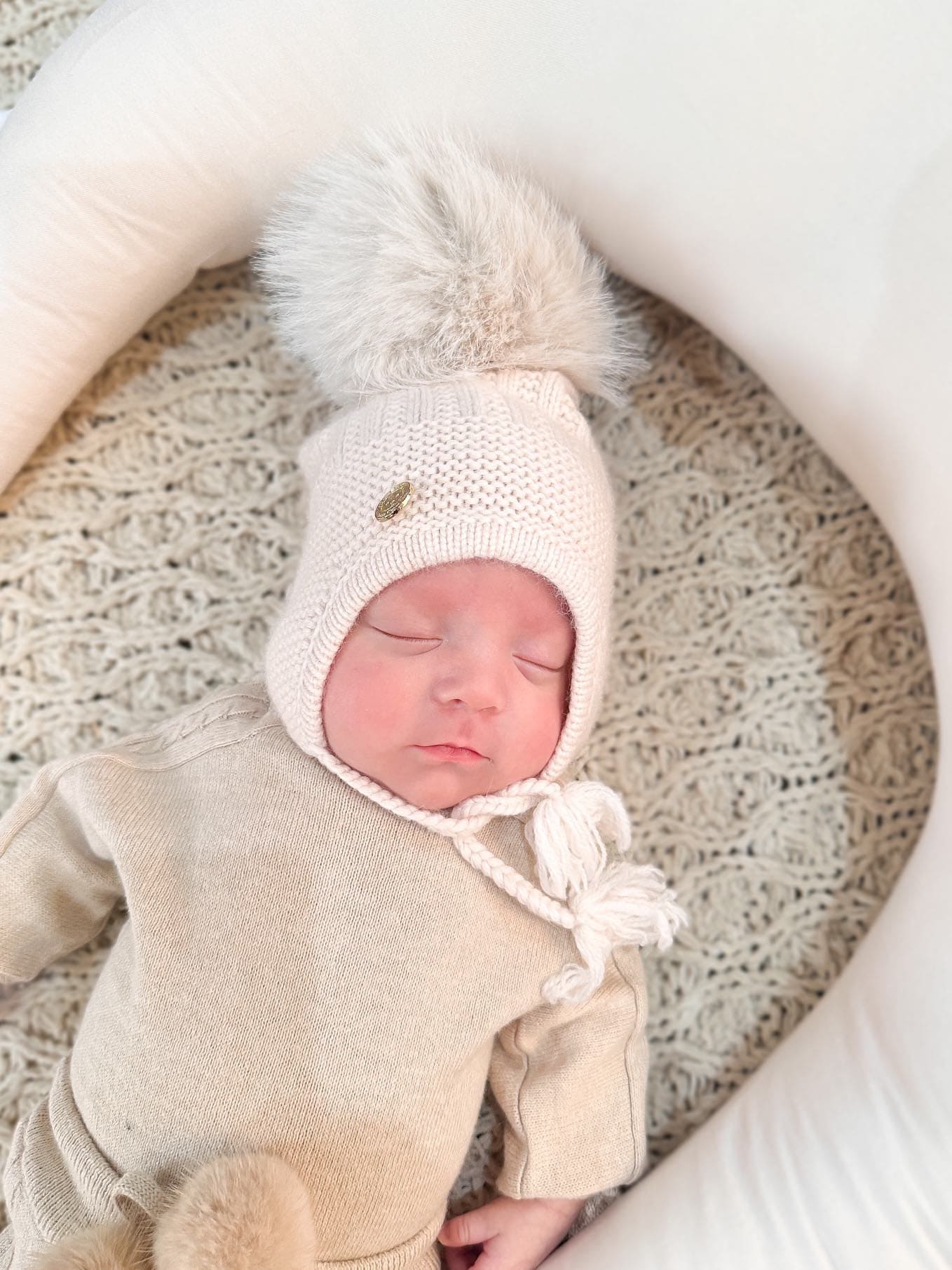 London Cashmere Faux Fur Aviator Hat - Image 2