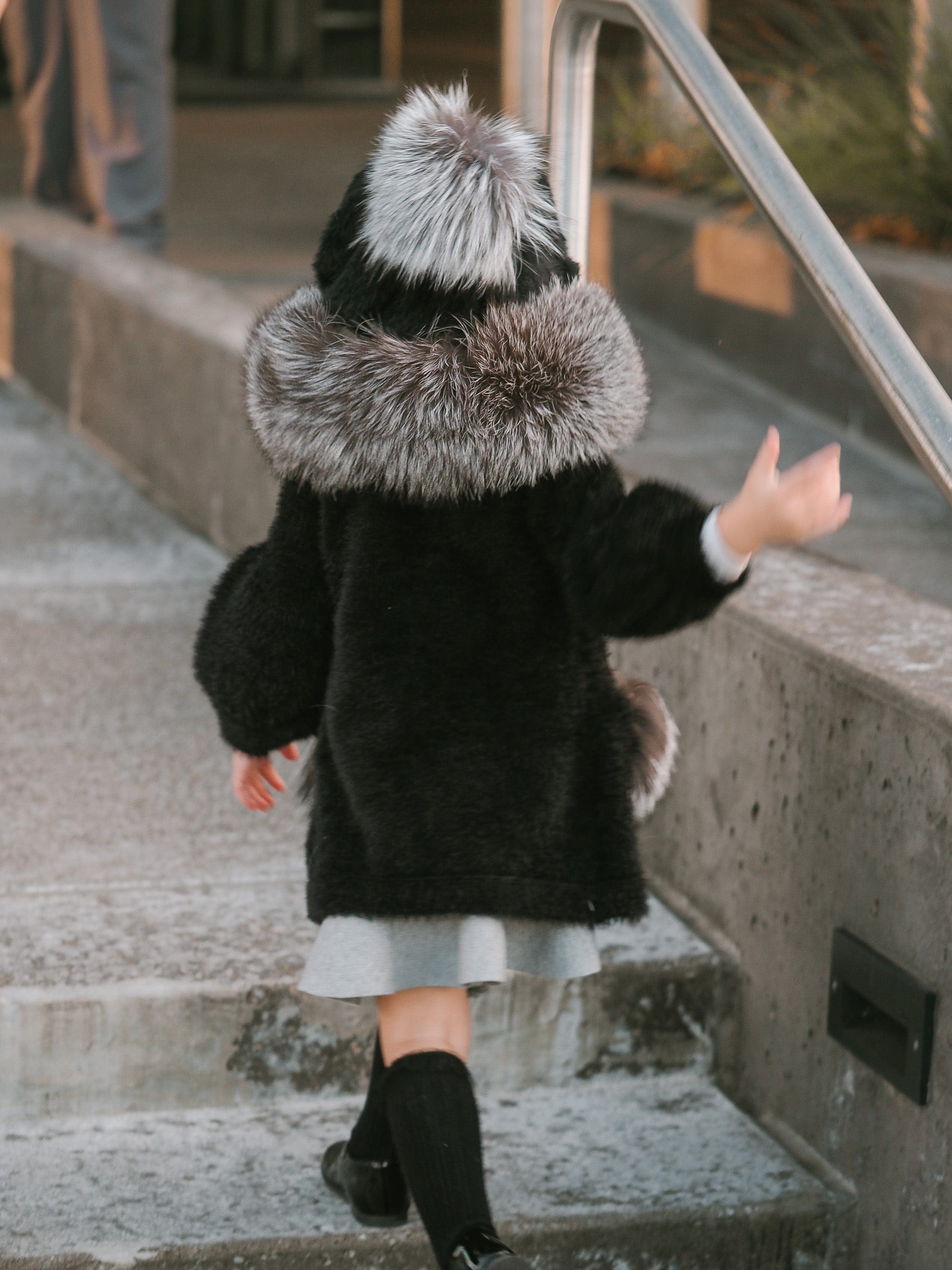Milana Noir Sweater Coat - Image 13