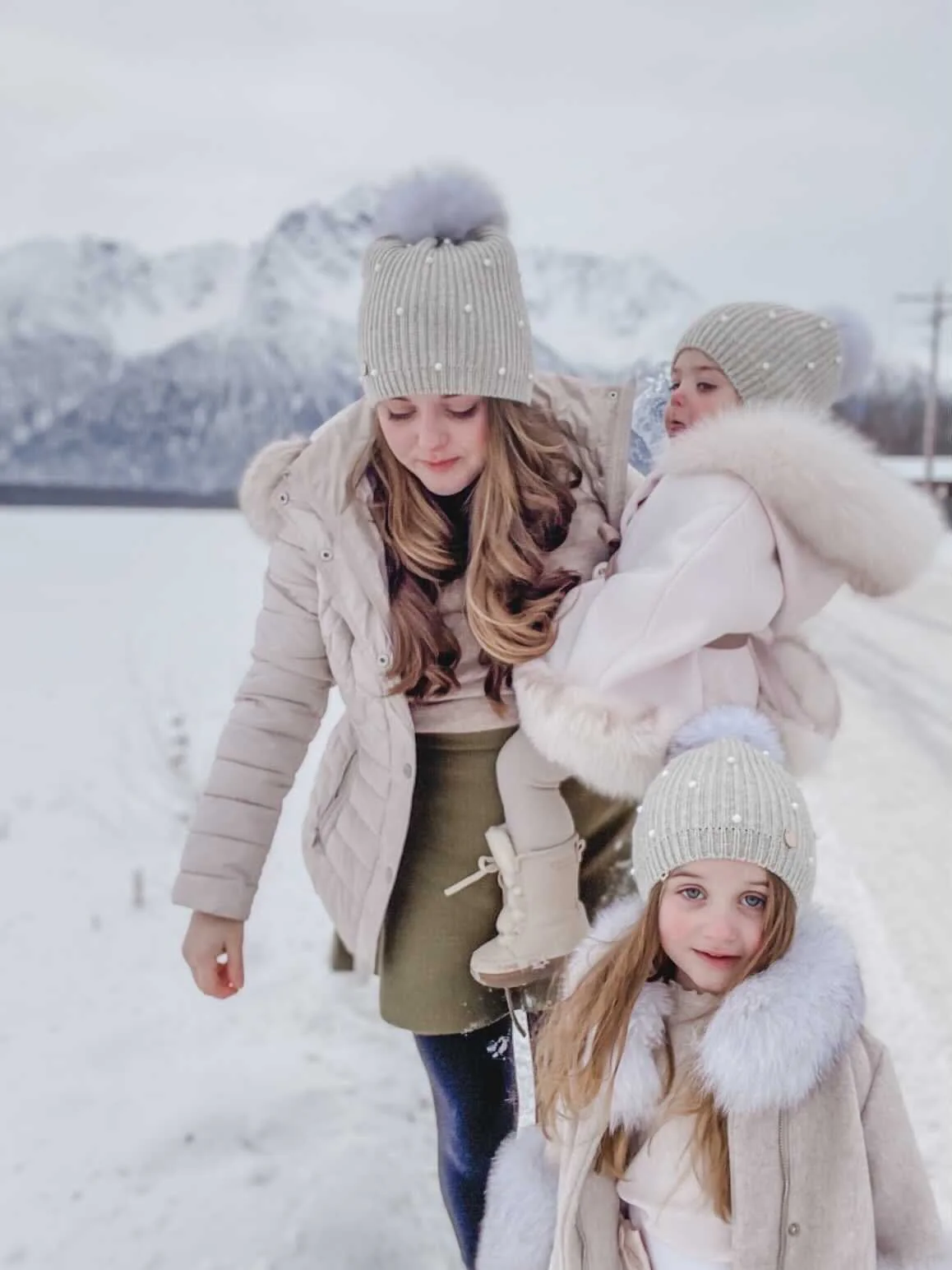 Pearl Angora Adult Hat - Image 6