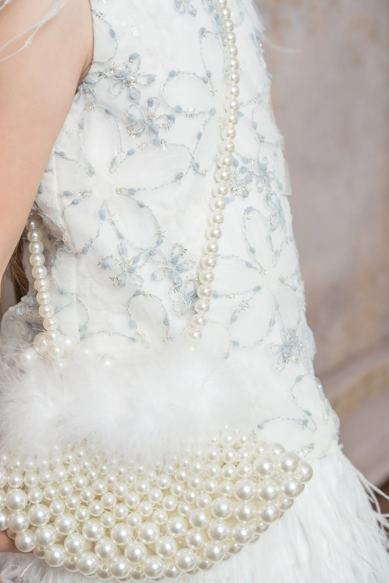 Olivia Pearl Feather Handbag - Image 2