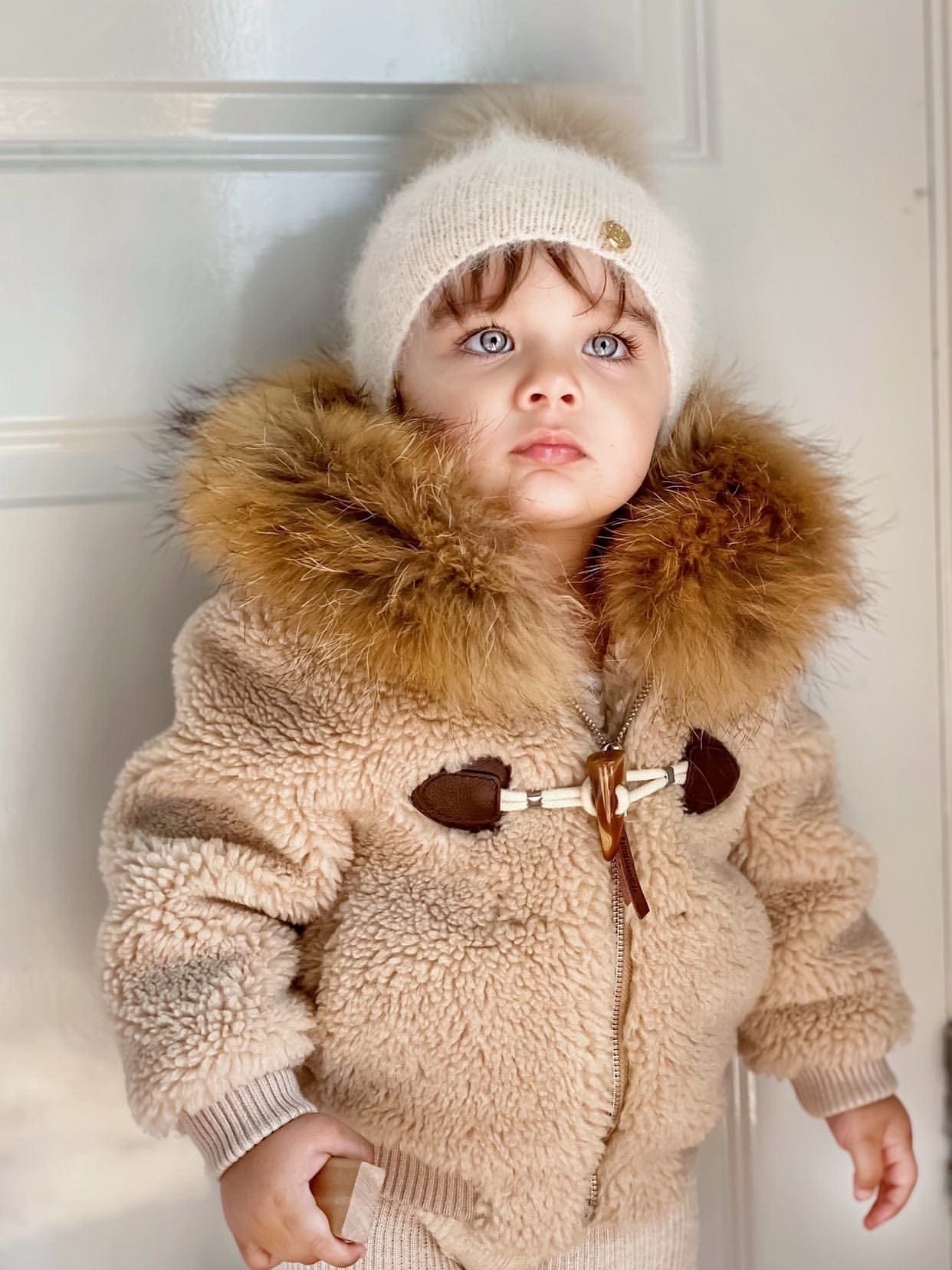 Vanya Beige Cashmere Kids' Fox Fur Beanie Hat - Image 10