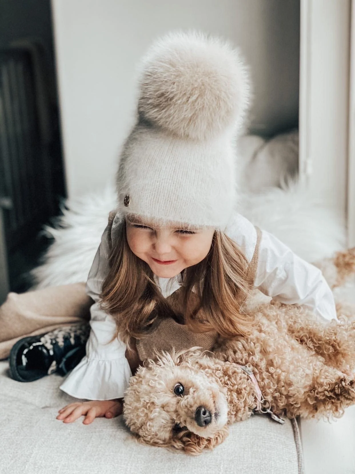 Vanya Beige Cashmere Kids' Fox Fur Beanie Hat - Image 14