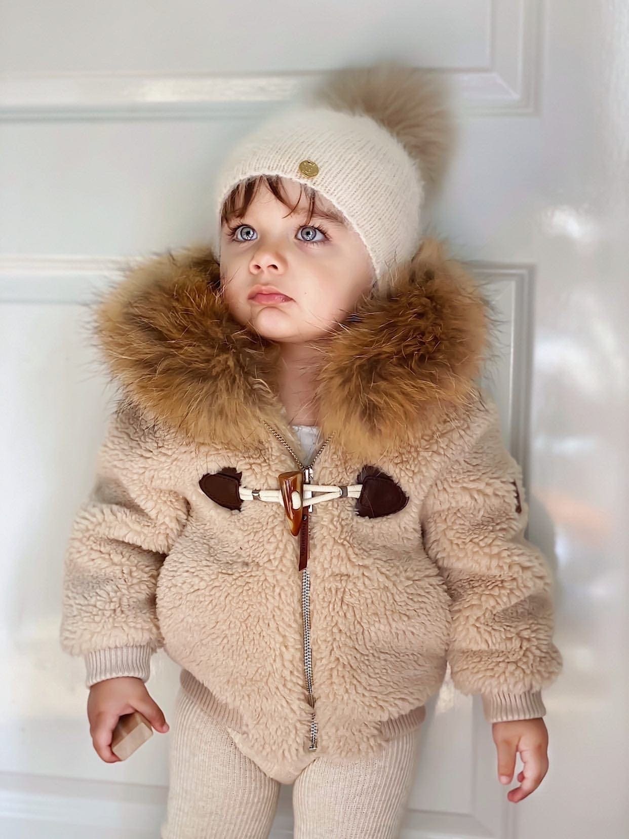 Vanya Beige Cashmere Kids' Fox Fur Beanie Hat - Image 3