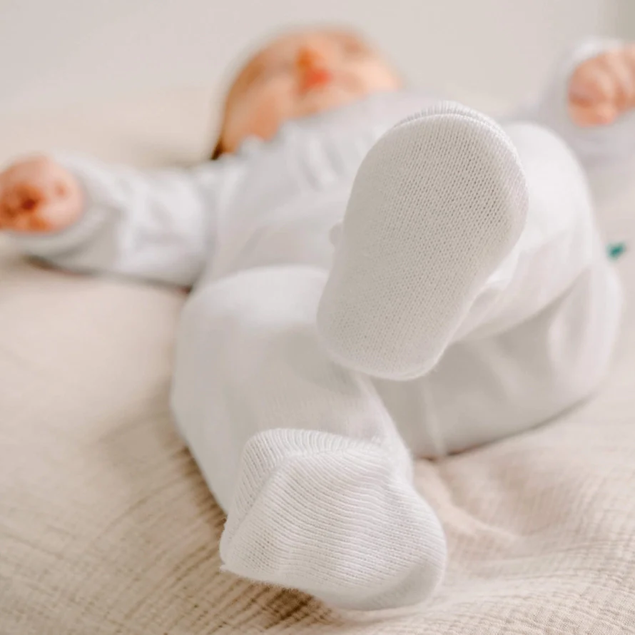 White Cotton Knit Sweater and Pants Set - Image 3