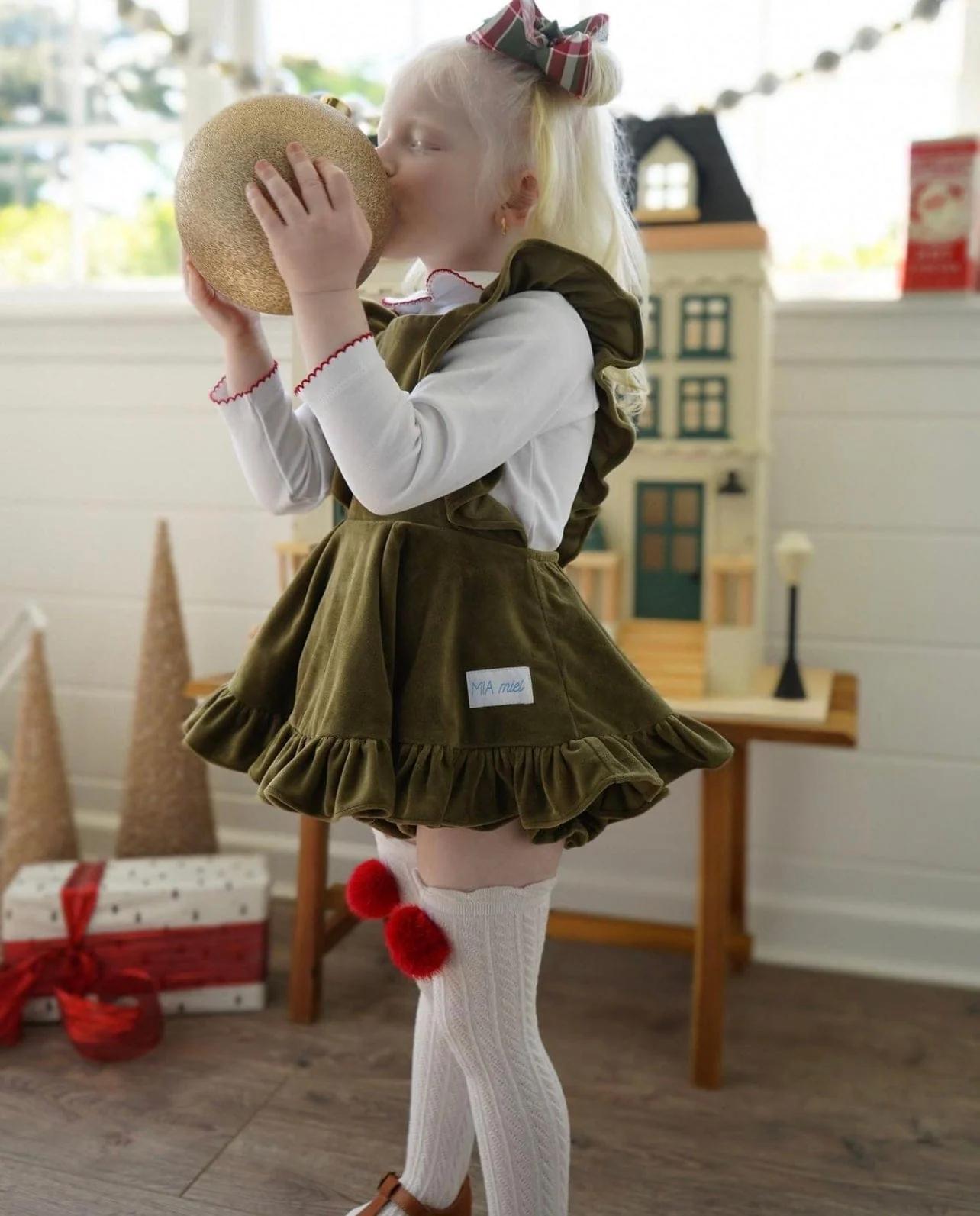 White Knee High Socks with Poms - Image 16
