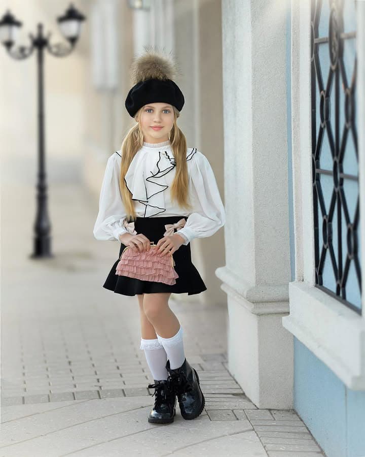 Wool Beret with Pom Pom - Image 18